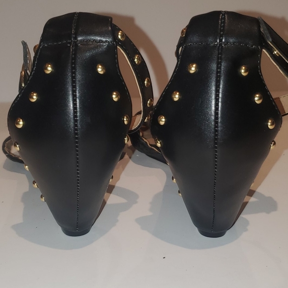 Cosmopolitan open toe wedges - Picture 6 of 9